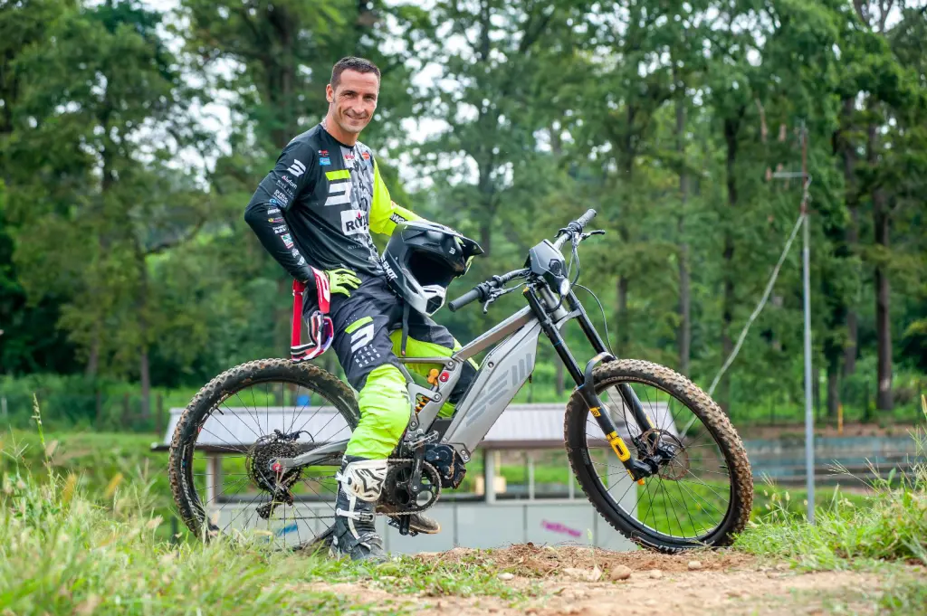 DAHU R1 Motobike SEM homologué route circuit avec David Philippaerts  champion du monde avec son DAHU R1